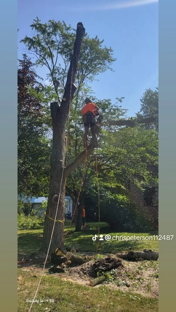 Emergency pipe repair service in Warren, OH - C P Property Preservation