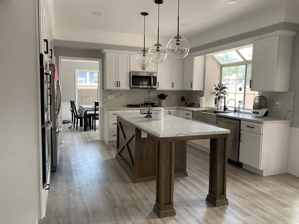 Slide of Cabral Construction