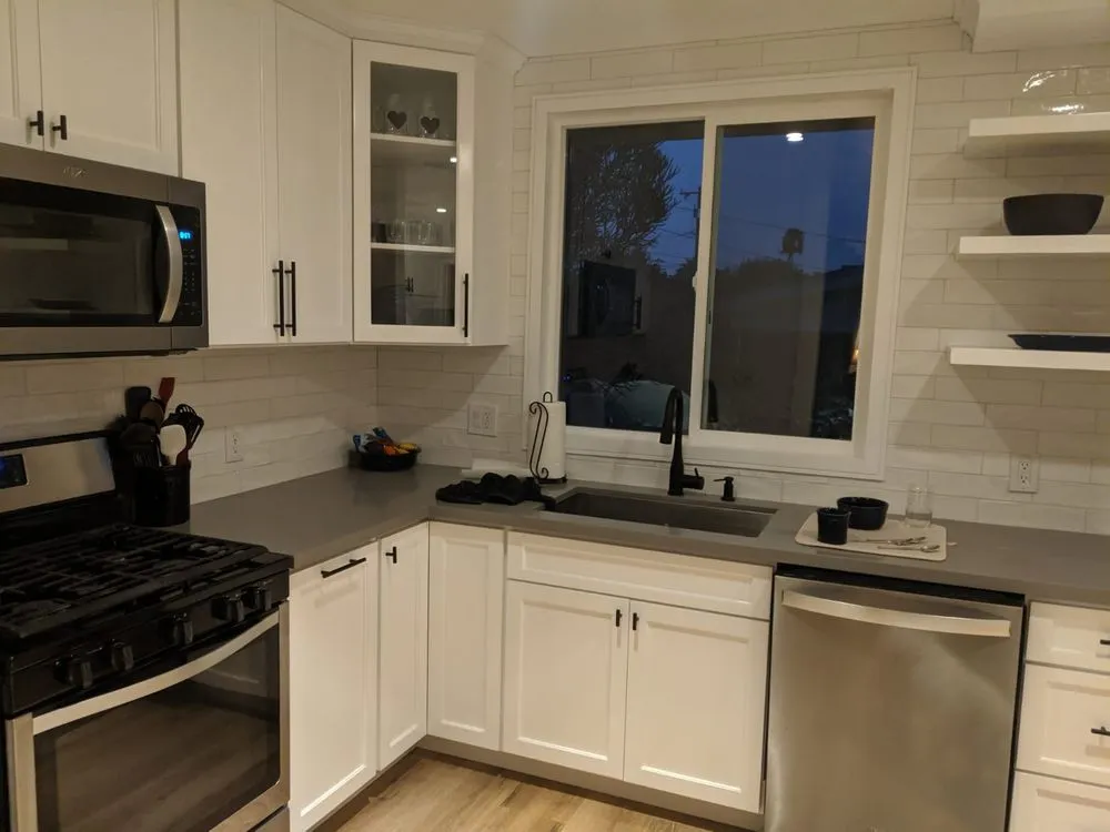 Slide of Cabral Construction