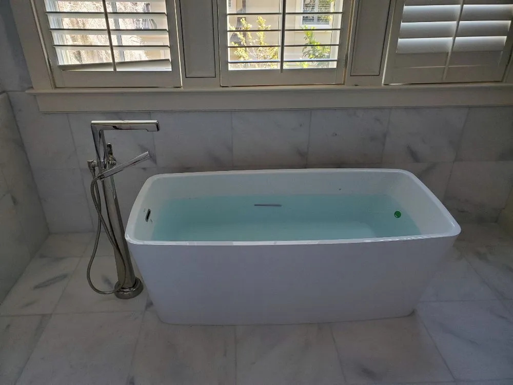 Slide of Calderon Plumbing and Services