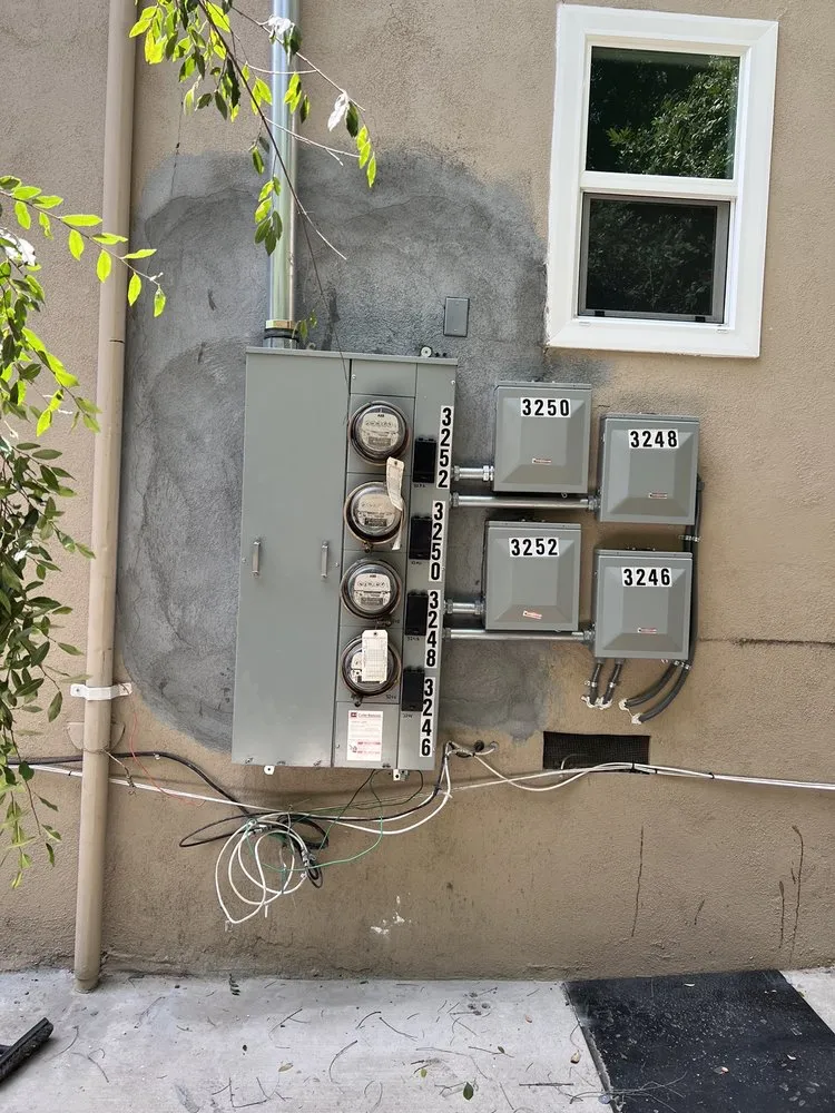 Slide of Calgreen Electric & Plumbing