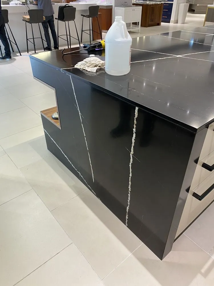 Slide of California Countertop