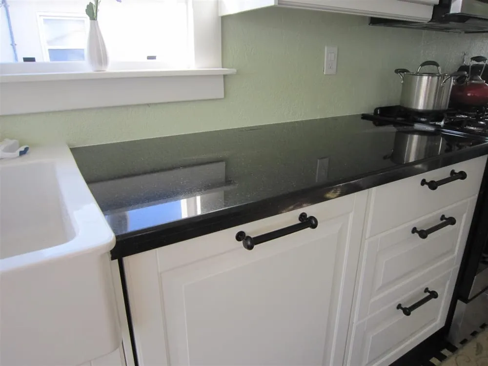 Slide of California Countertop