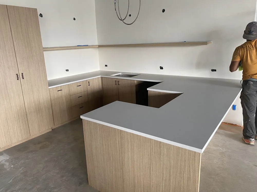 Slide of California Countertop