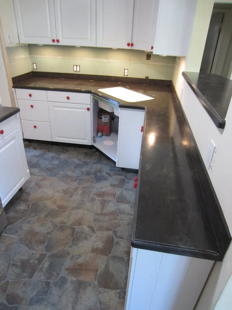 Expert emergency plumbing experts serving La Mesa, CA - California Countertop