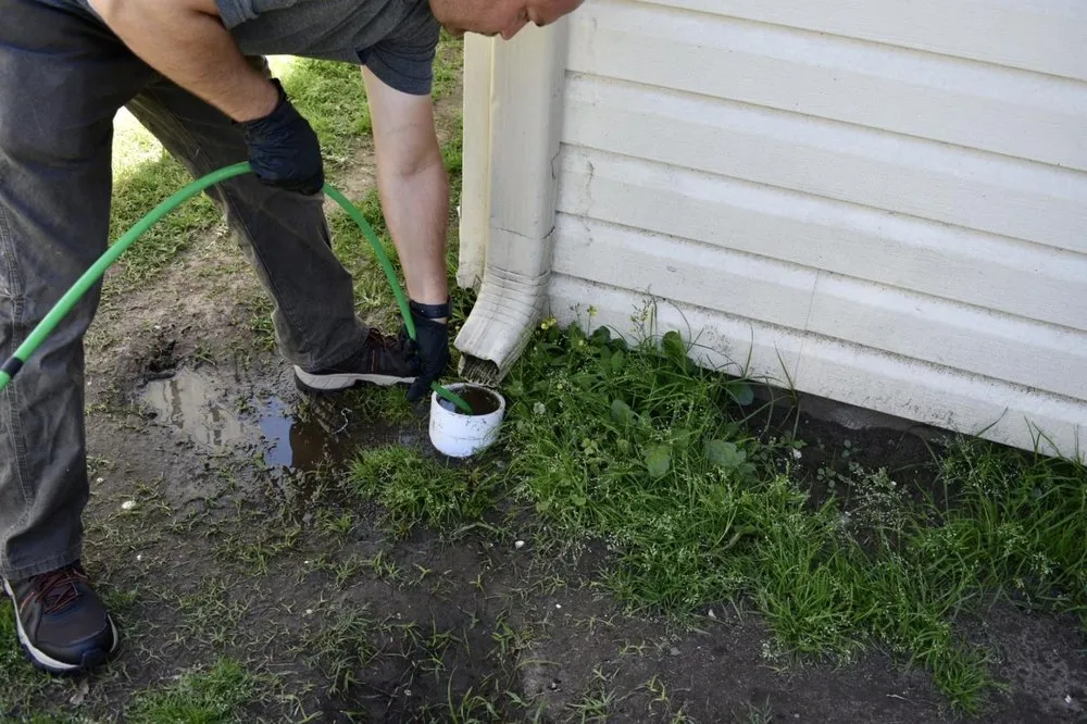 Slide of Camardelle Services