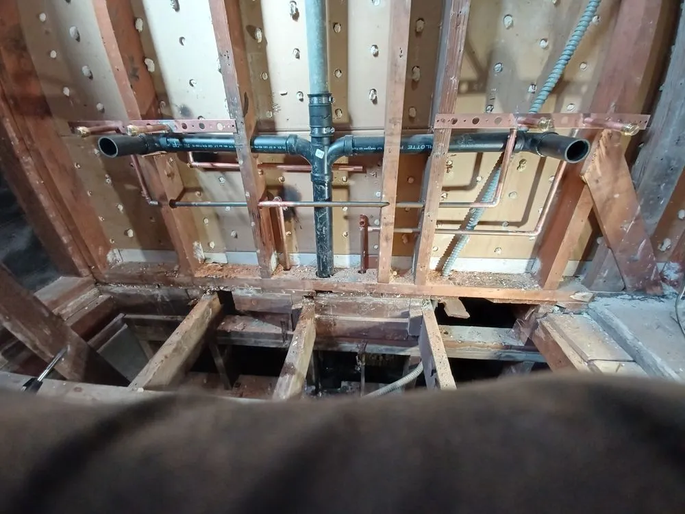 Affordable emergency plumbing service in Inglewood, CA - Camelot Plumbing & Handyman Service