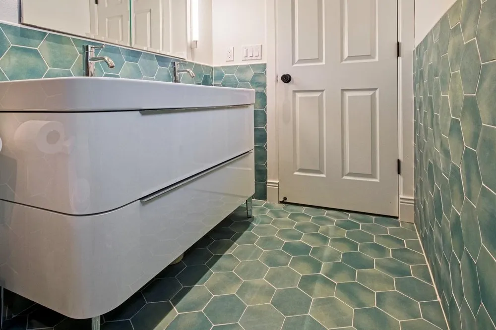 Slide of Canyon Plumbing & Heating