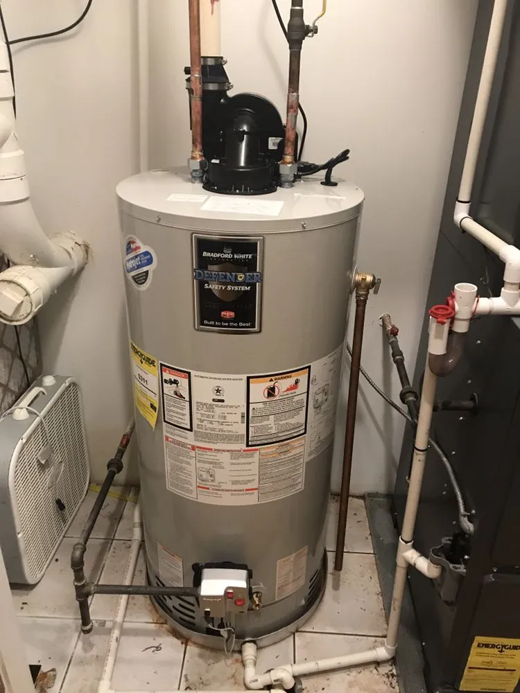 Top-rated water heater service experts serving Chicago, IL - Captain Rooter Emergency Plumbers Chicago