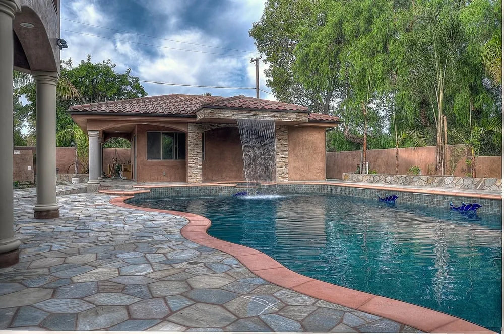 Slide of Caraveli Construction