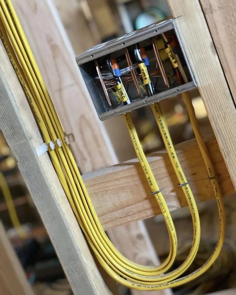 Slide of Carlos Handyman