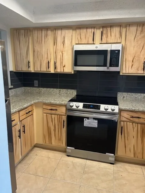 Slide of Carzy’s Handyman Service