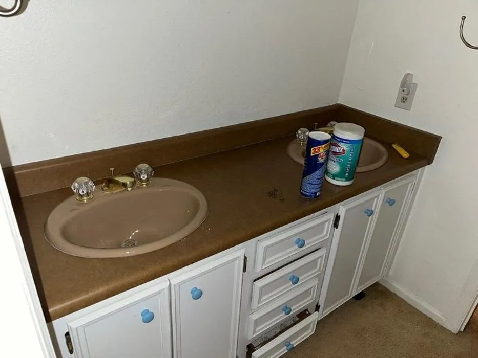 Slide of Casas Properties