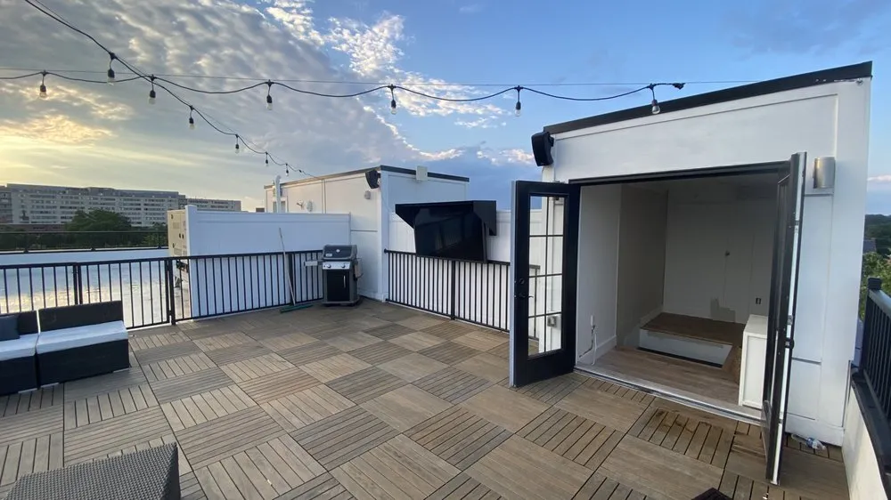 Slide of Caspian Contracting