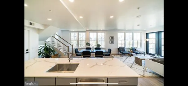 Caspian Contracting Logo