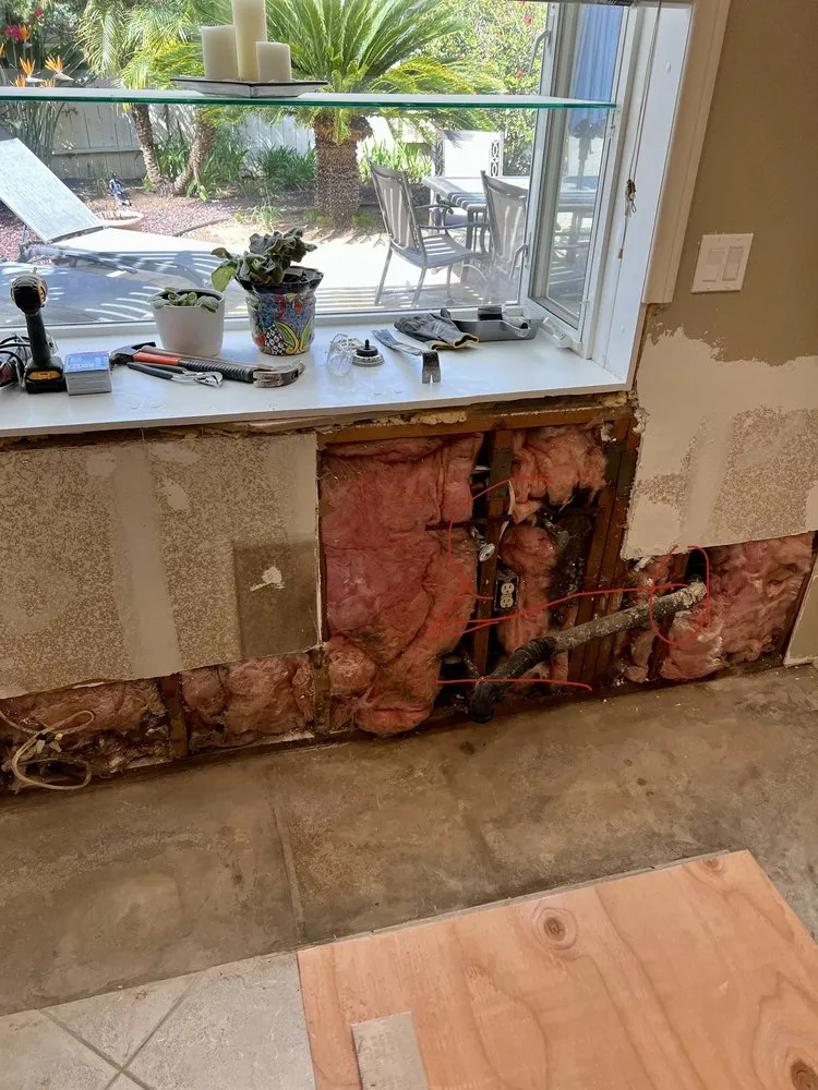 Slide of Castillo Plumbing