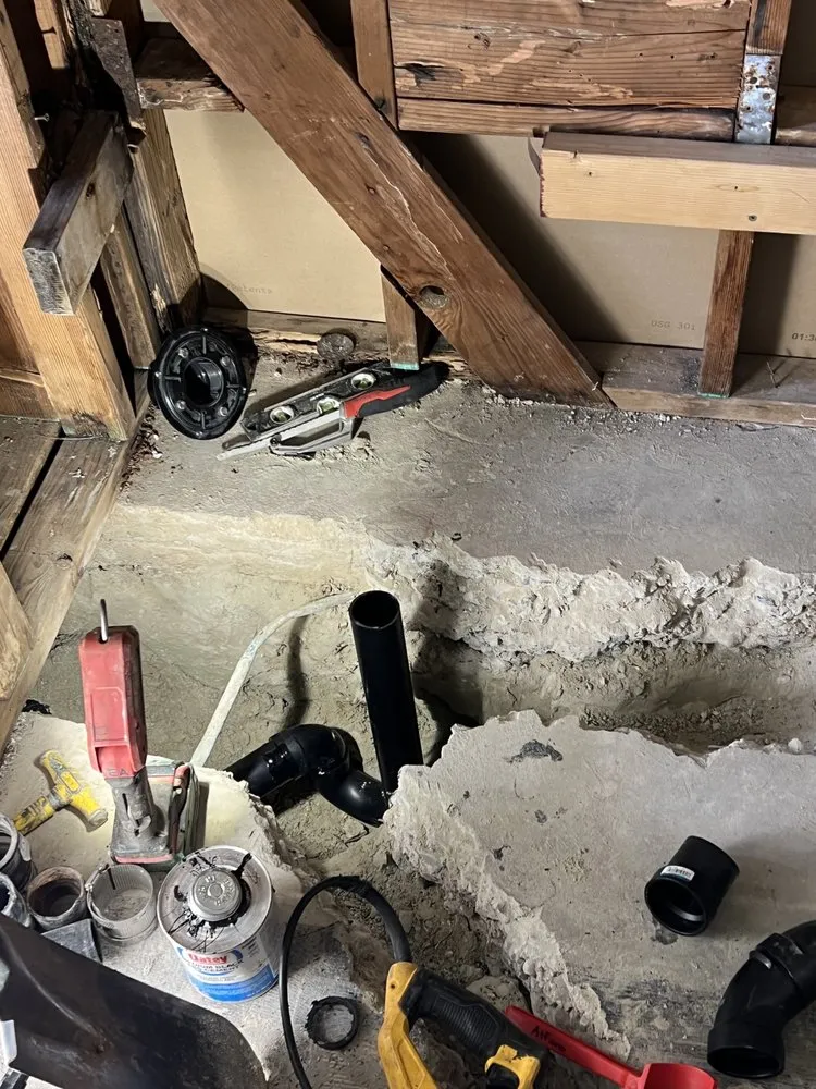 Slide of Castillo Plumbing