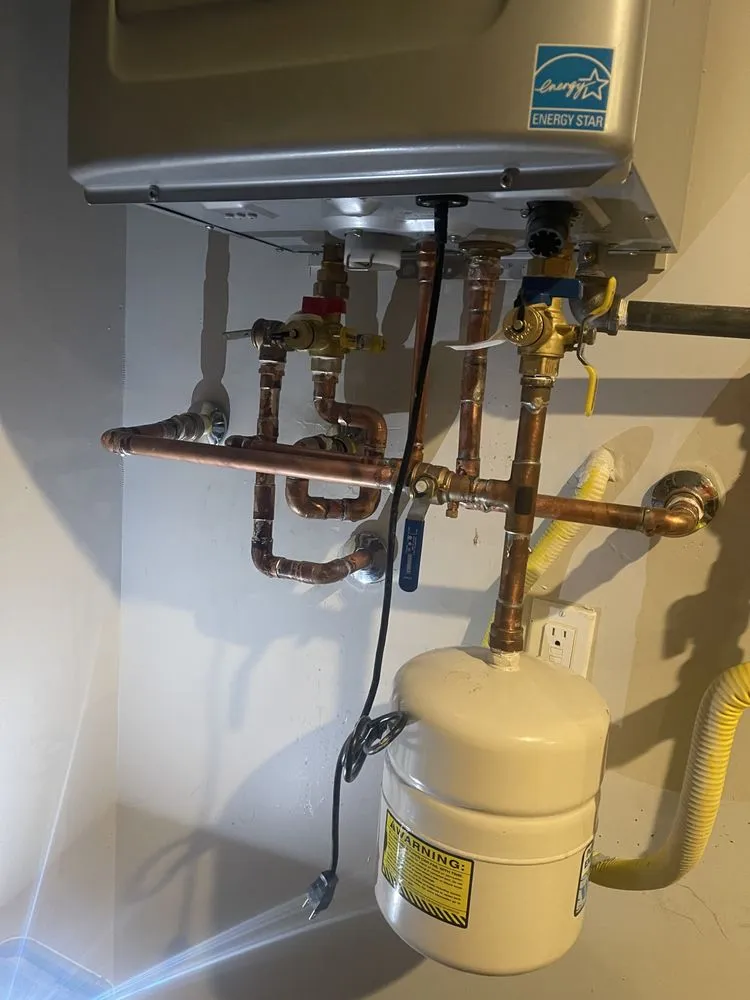 Trusted water heater service experts serving Atlanta, GA - Castro's Plumbing