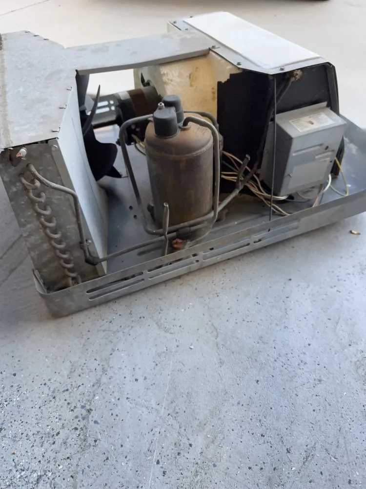 Slide of CD Mobile RV