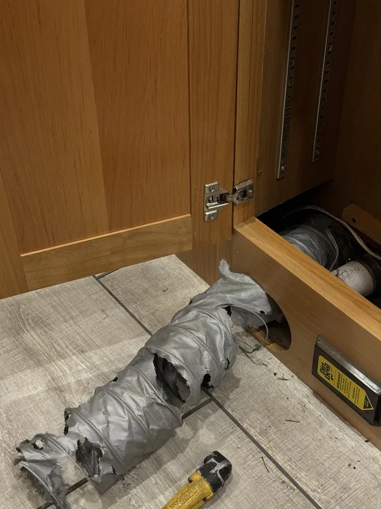 Slide of CD Mobile RV