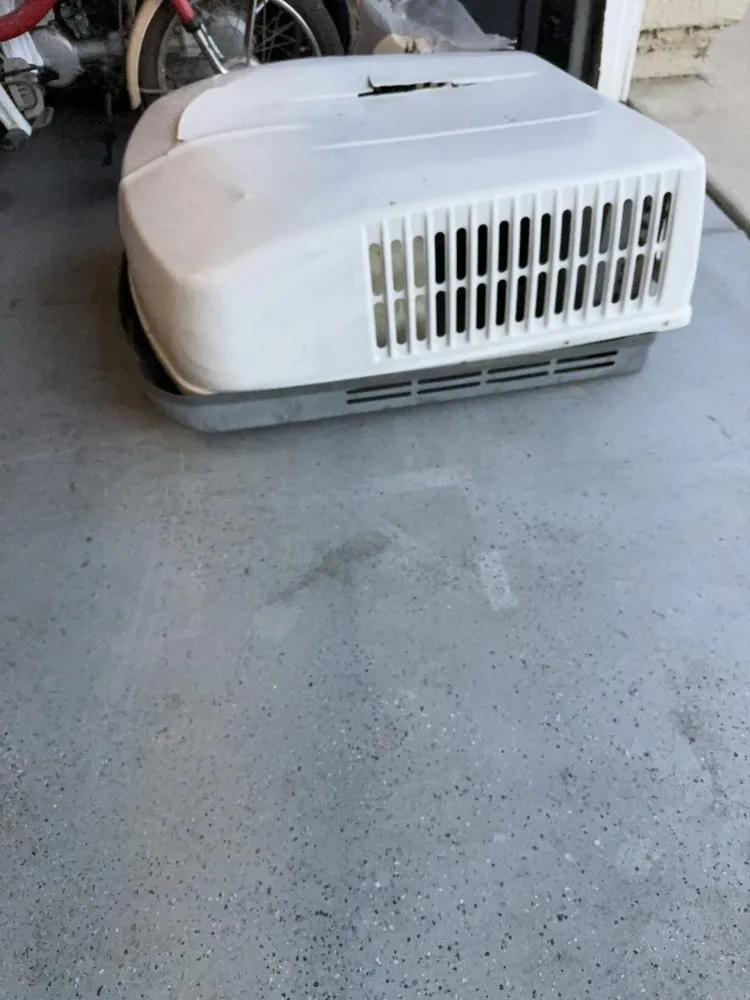 Slide of CD Mobile RV