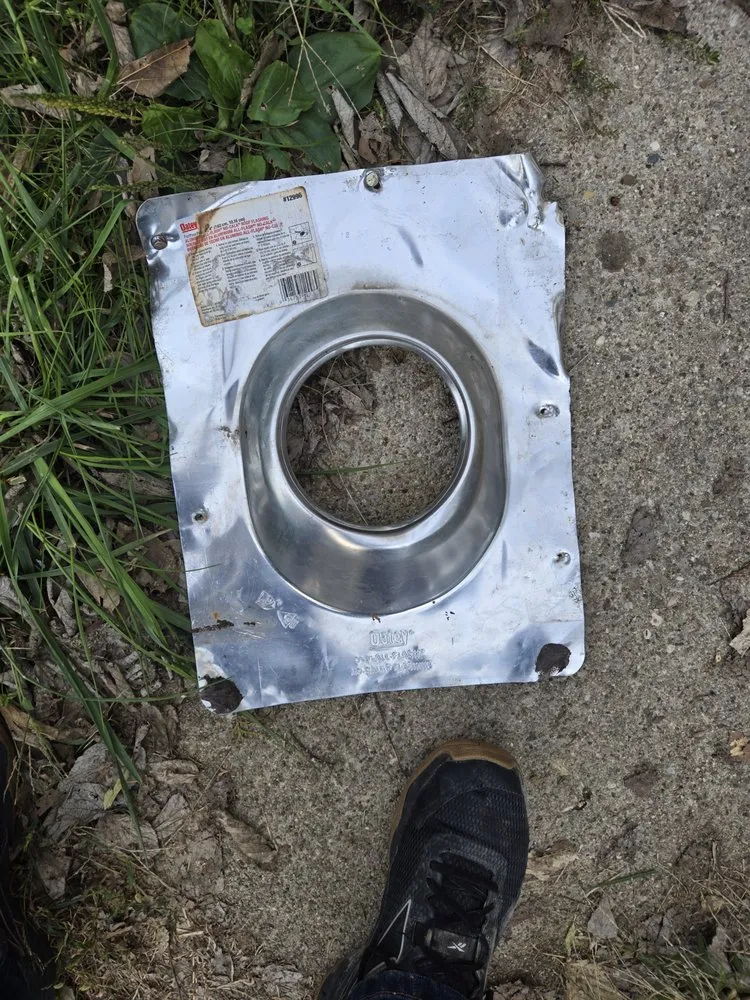 Slide of C&D Renovations and Automotive