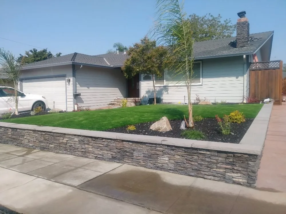 Slide of Cedano Construction