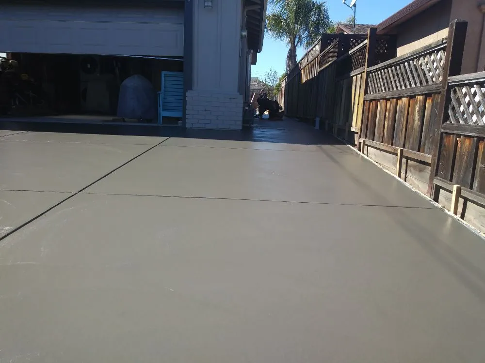 Slide of Cedano Construction