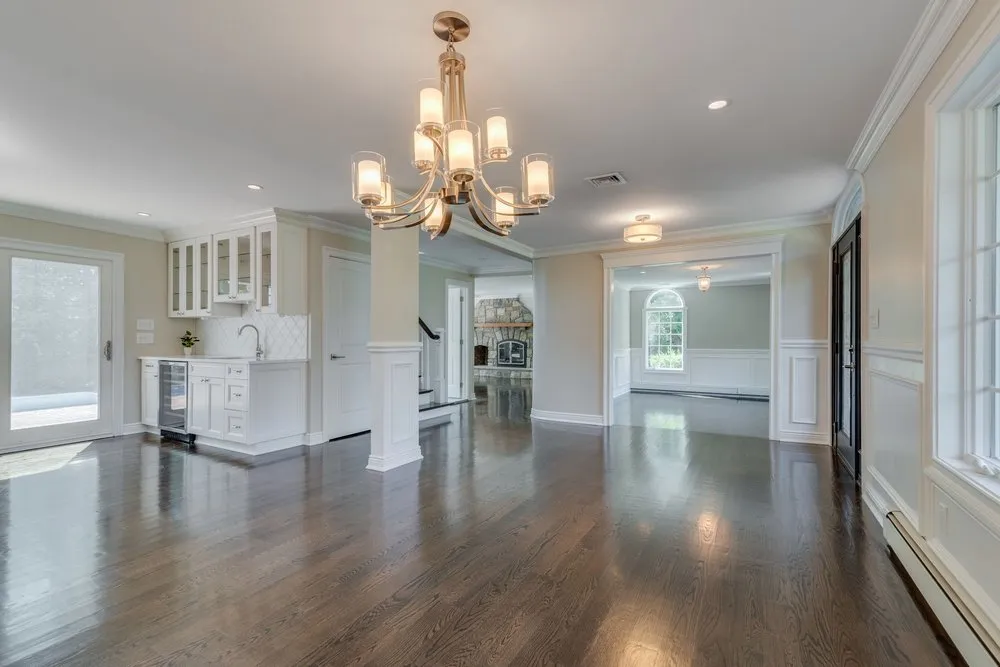 Slide of Center Island Contracting