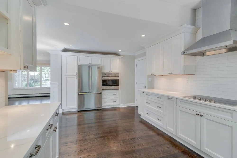 Slide of Center Island Contracting