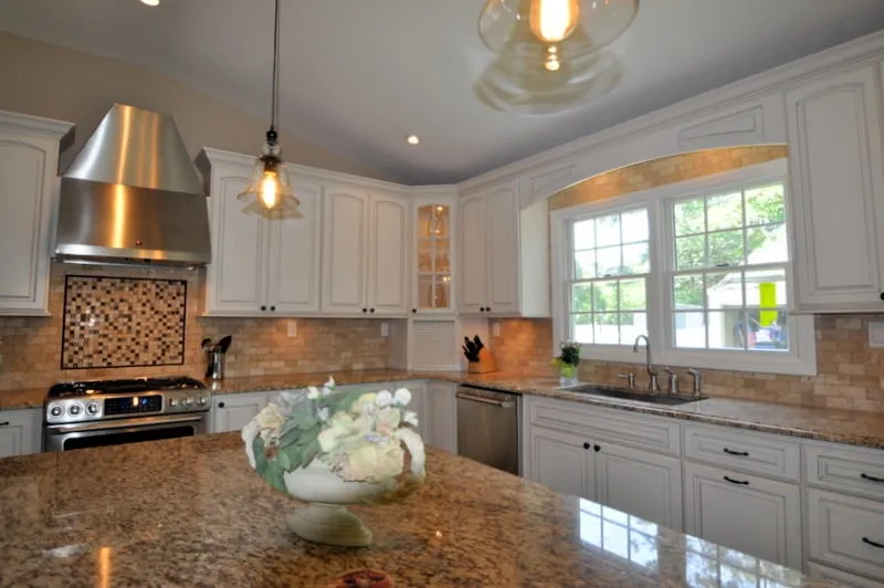 Slide of Center Island Contracting