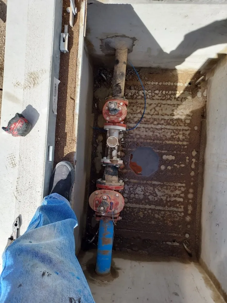 Slide of central pipe mechanix plumbing