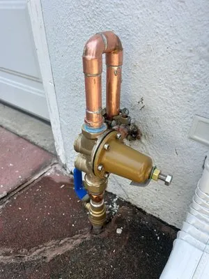 Centro Plumbing & Rooter Logo