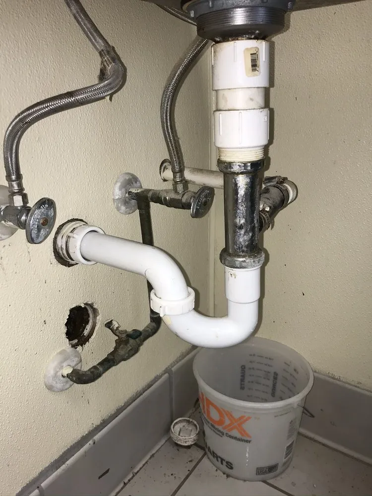 Expert emergency plumbing in Houston, TX by Centron Plumbing Services