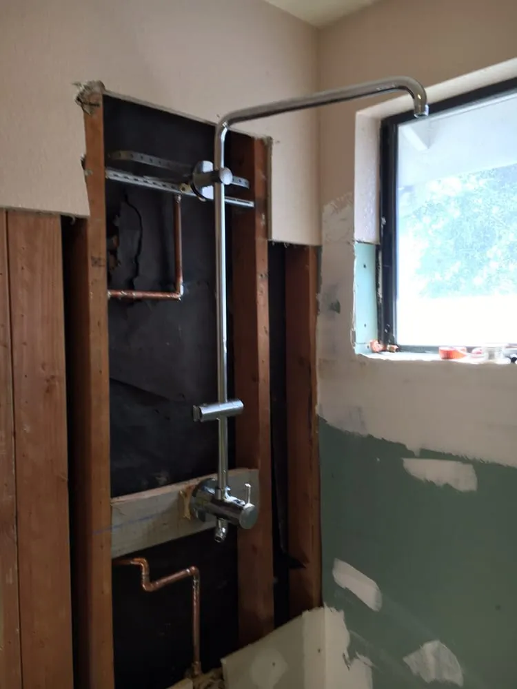 Slide of CET Plumbing and Drain Services