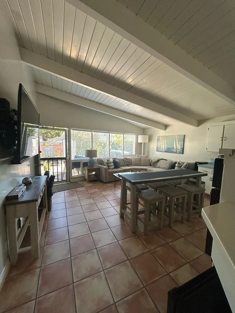 Slide of Chacon Handyman