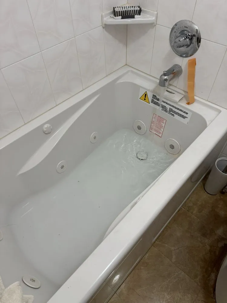 Slide of Chan Handyman