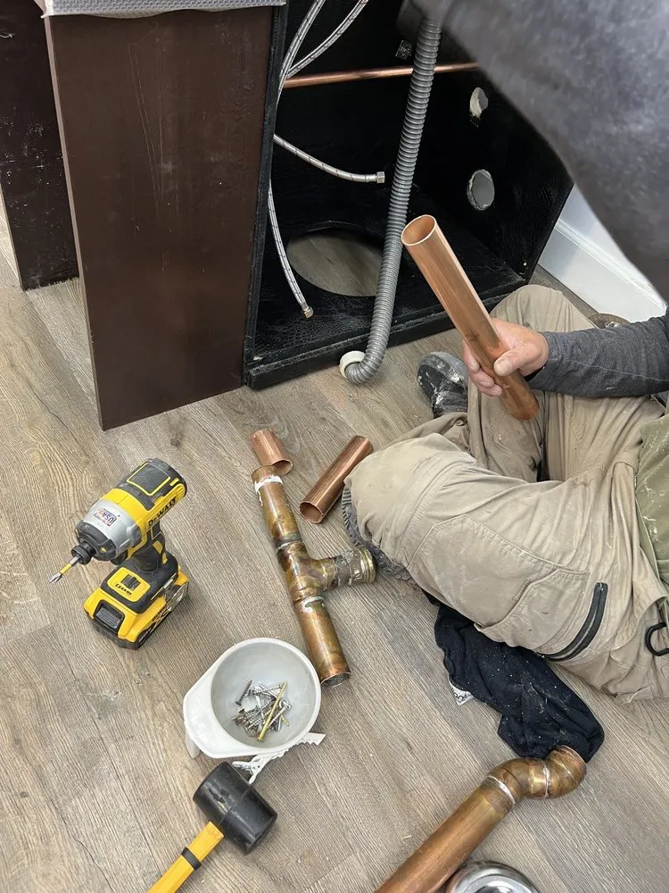 Slide of Chan Handyman