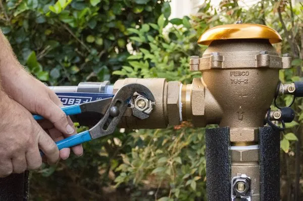 Charlie's Plumbing Logo