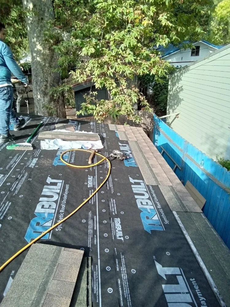 Slide of Chavez Handyman