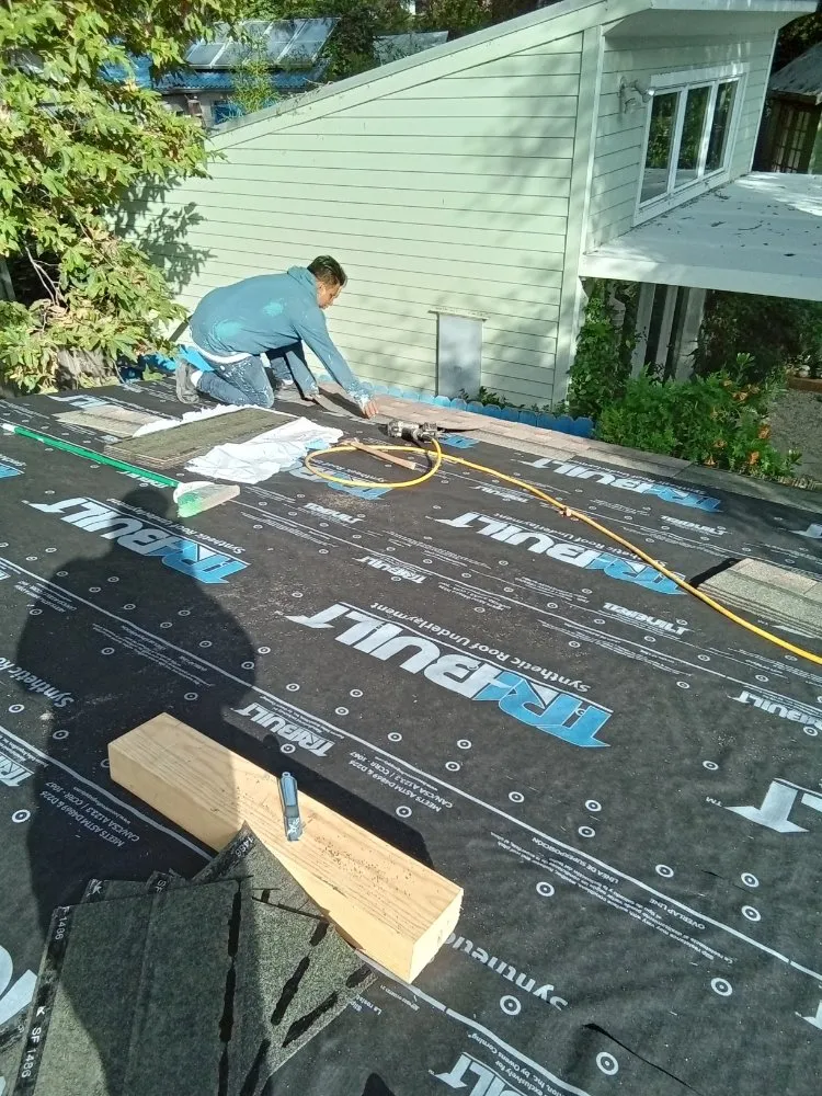 Affordable pipe repair experts serving Los Angeles, CA - Chavez Handyman