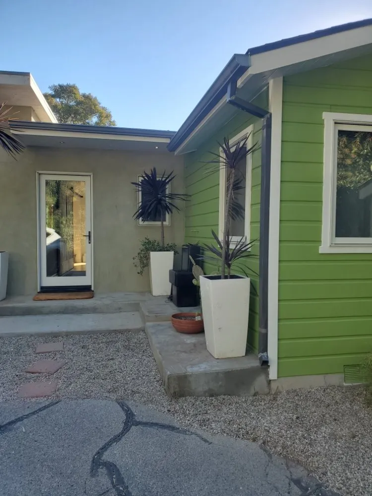 Slide of Chavez Handyman