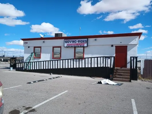 Chavez Tile And Paint Logo