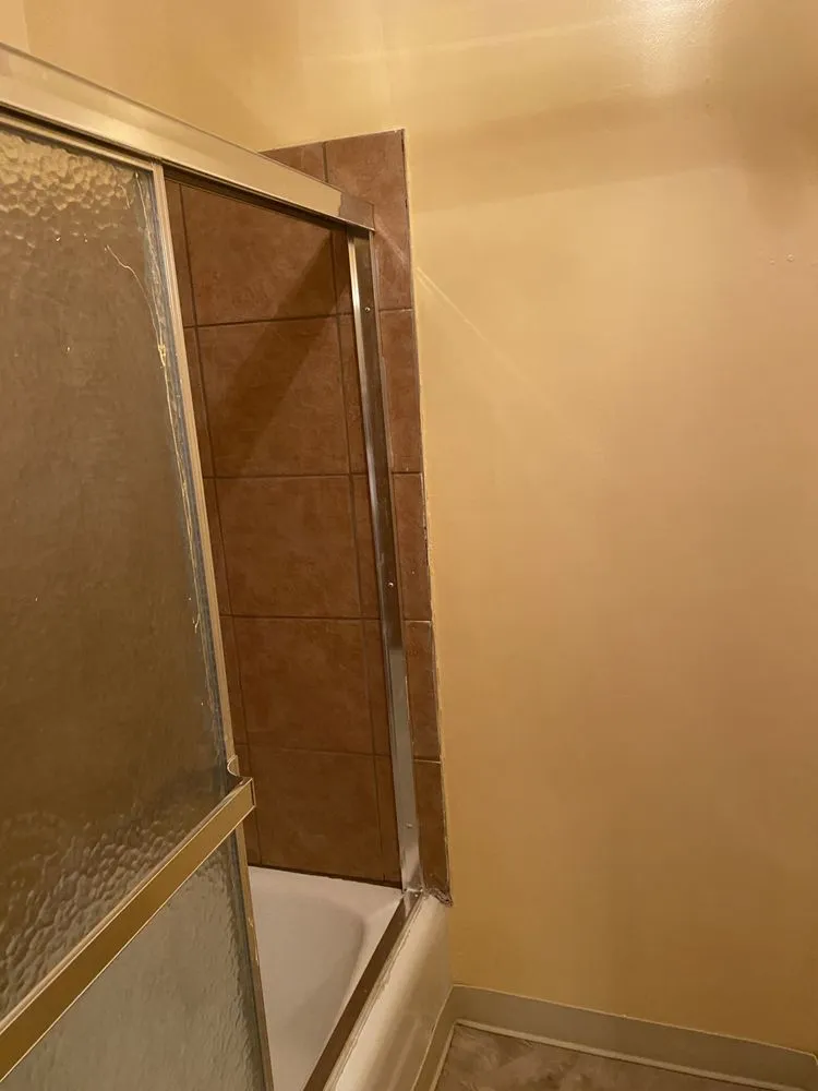 Slide of Chepito Handyman and remodeling