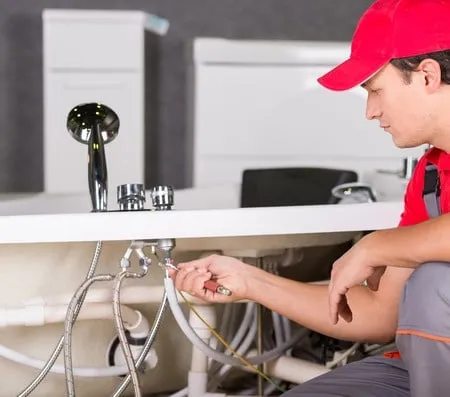 Cheyenne Plumbing & Heating Logo