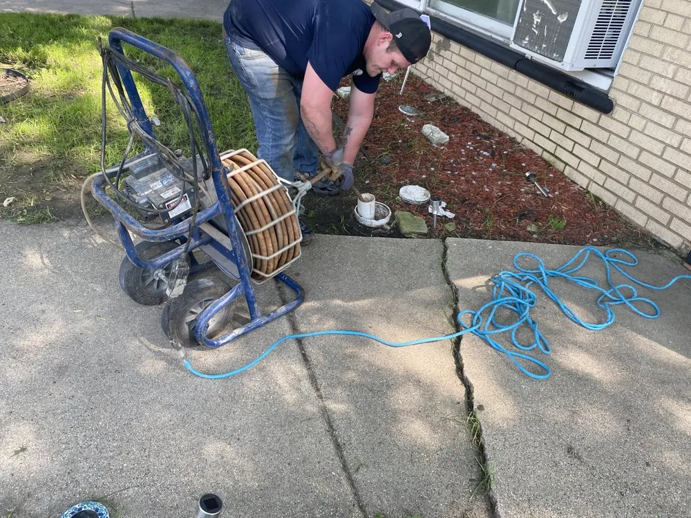 Slide of Chicago Drain Tech