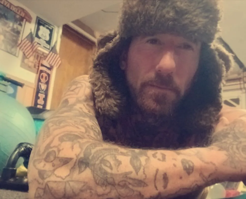 Slide of Chris Cross Applesauce