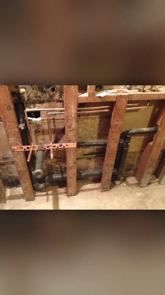 Professional emergency plumbing in Downey, CA by Chris Neighborhood Plumbing