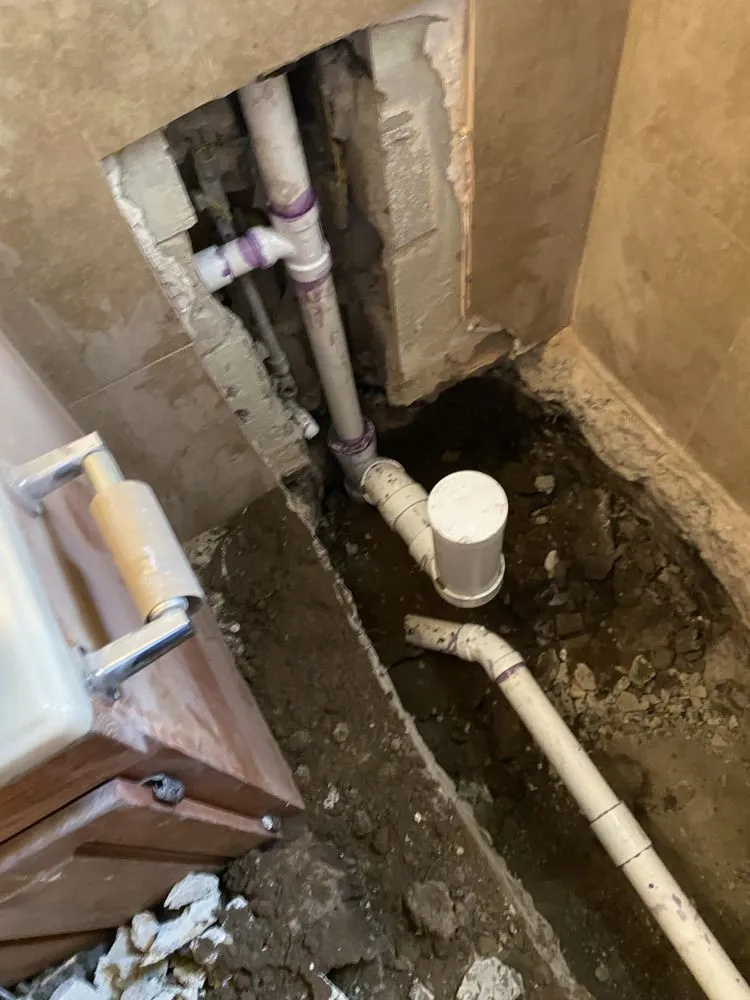 Slide of Chris Plumng