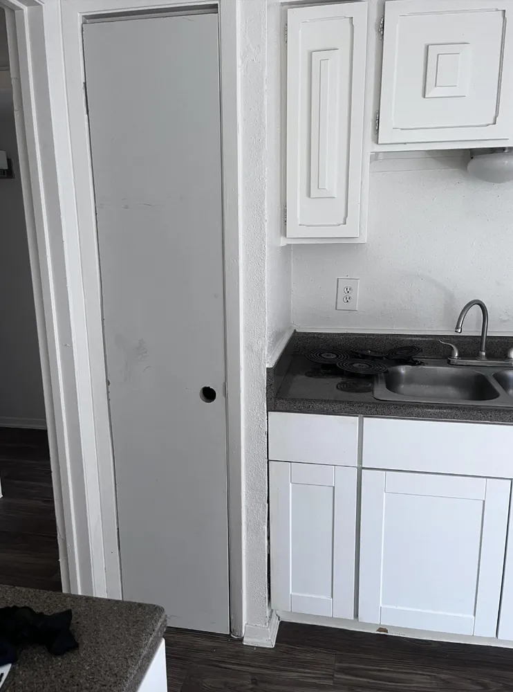 Slide of Christian Castillo Handyman And Repair